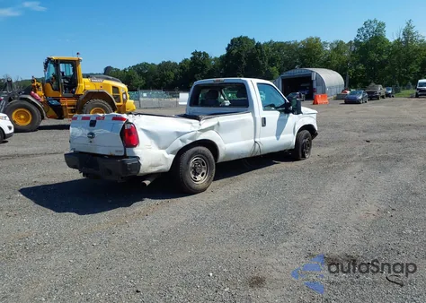2016 Ford F-350 Xl из США, поврежденный, VIN 1FTBF3A60GEC34101